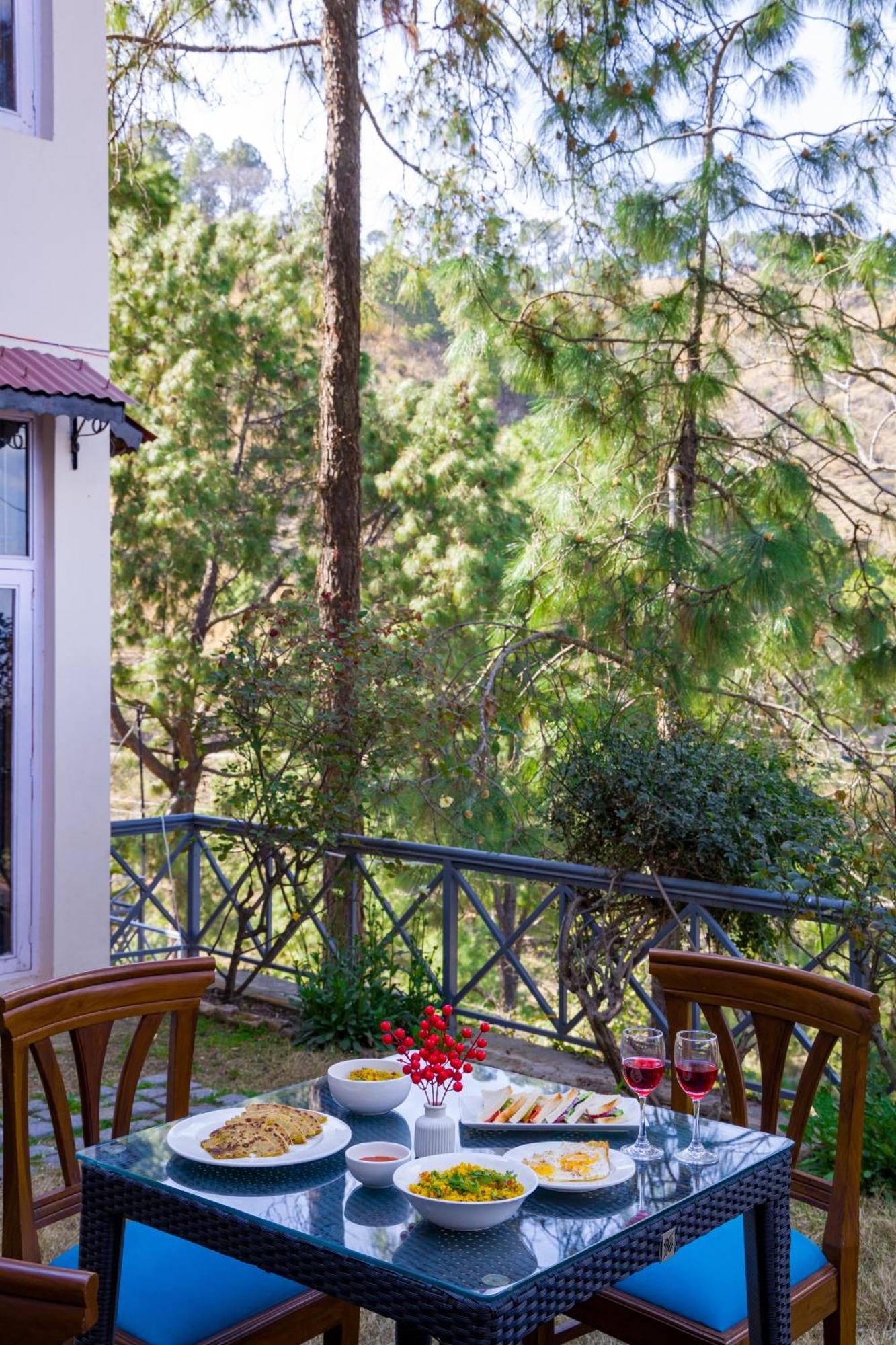 Alaya Stays Mehar Villa - 3 Bhk With Garden & Scenic Views كاساولى المظهر الخارجي الصورة
