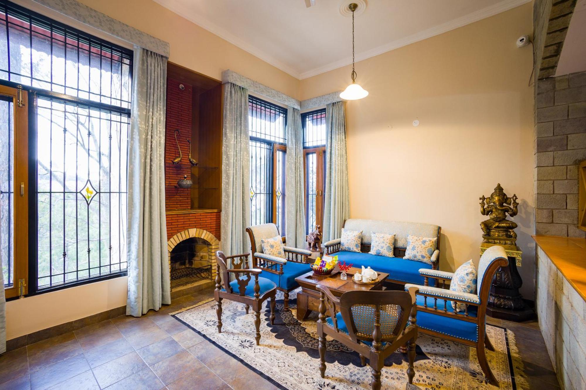 Alaya Stays Mehar Villa - 3 Bhk With Garden & Scenic Views كاساولى المظهر الخارجي الصورة
