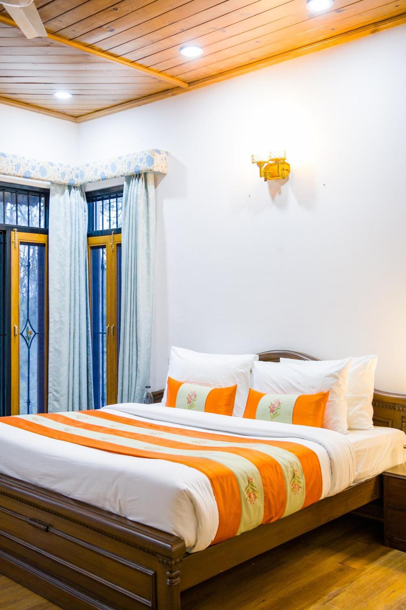 Alaya Stays Mehar Villa - 3 Bhk With Garden & Scenic Views كاساولى المظهر الخارجي الصورة