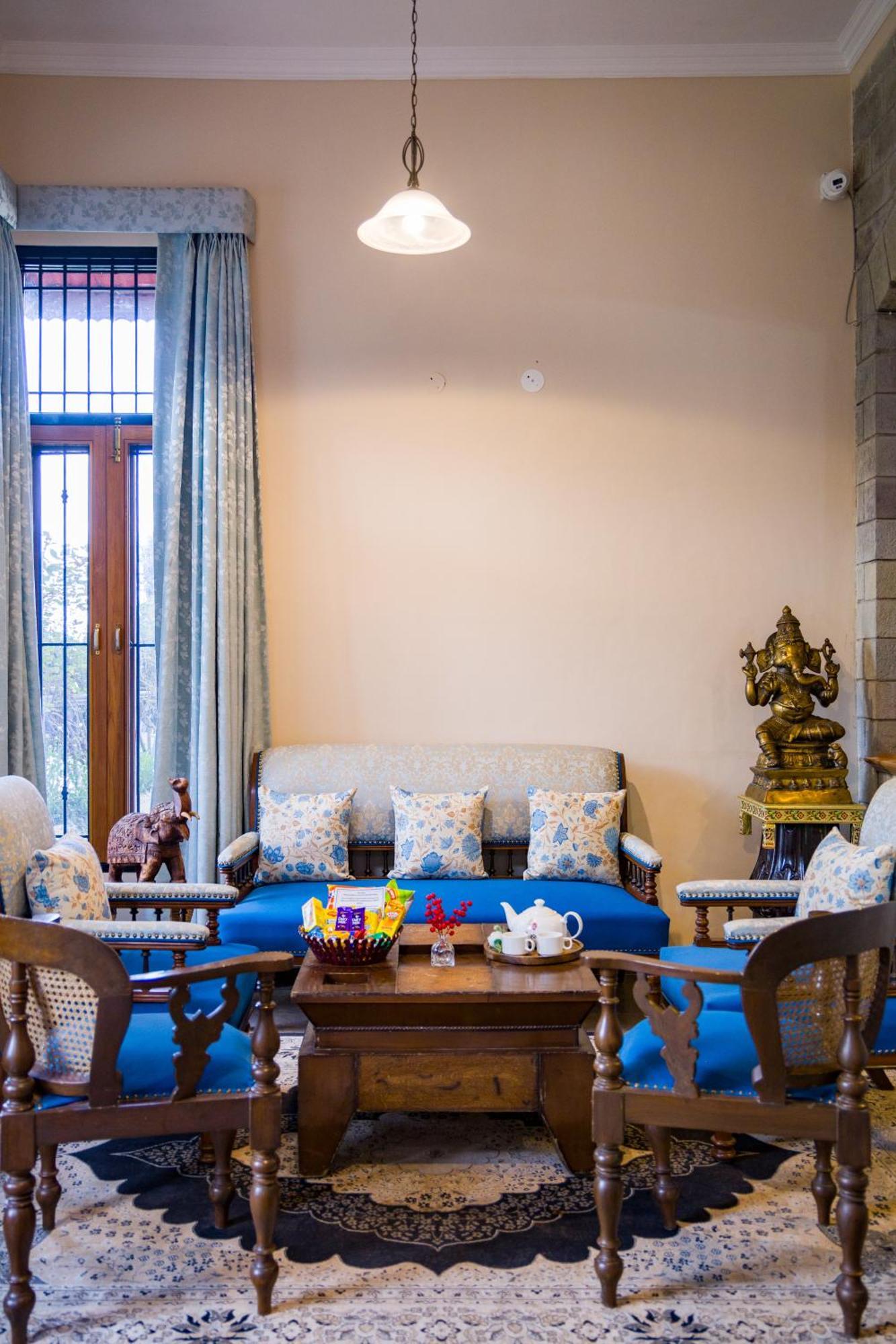 Alaya Stays Mehar Villa - 3 Bhk With Garden & Scenic Views كاساولى المظهر الخارجي الصورة